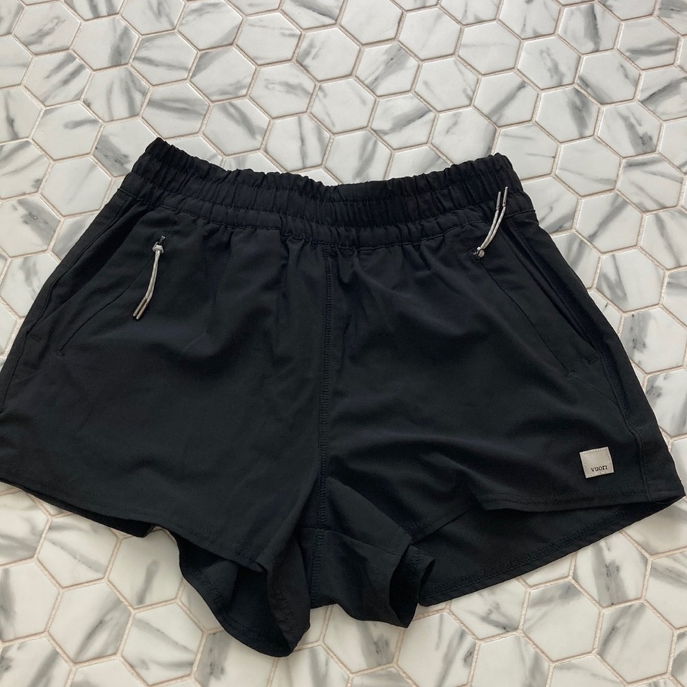 Vuori Dash shorts size small